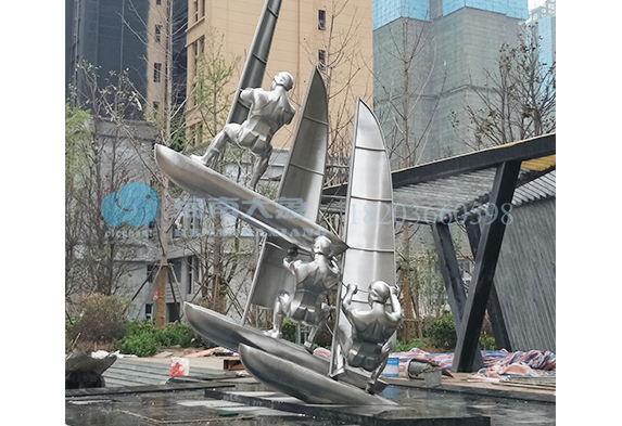 河南不銹鋼雕塑與玻璃鋼雕塑在材質上有何區別(圖1) 河南不銹鋼雕塑與玻璃鋼雕塑在材質上有何區別